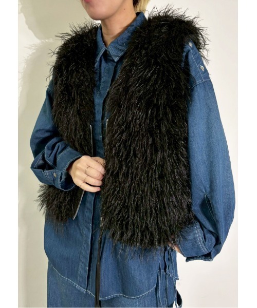 MIDVEIN(ミッドヴェイン)の「fur vest(その他アウター・レディース・ブラウン/アイボリー/ブラック・FREE)」の2枚目の写真