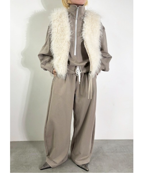 MIDVEIN(ミッドヴェイン)の「fur vest(その他アウター・レディース・ブラウン/アイボリー/ブラック・FREE)」の4枚目の写真