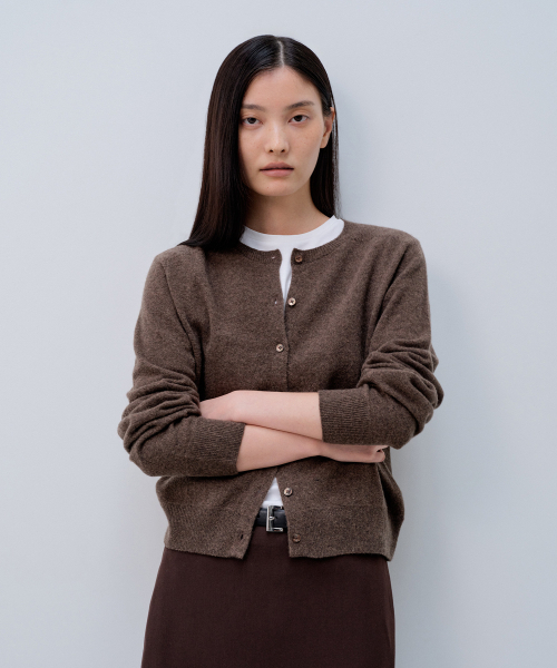 NOTIA(ノティア)の「カシミヤ ホールガーメント カーディガン_ブラウン(カーディガン/ボレロ・レディース・その他・FREE)」の3枚目の写真