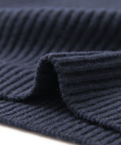 URBAN RESEARCH（アーバンリサーチ）の「UR 畦ボトルネックチュニック（ニット/セーター・レディース・モカ/ネイビー/オフホワイト・FREE）」の5枚目の写真