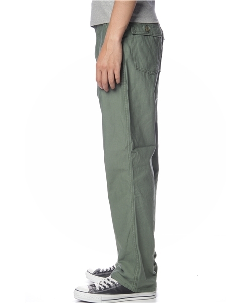 BEAMS(ビームス)の「GUNG HO×BEAMS / 別注 FATIGUE PANTS(カーゴパンツ・メンズ・オリーブ・30/32/34)」の2枚目の写真