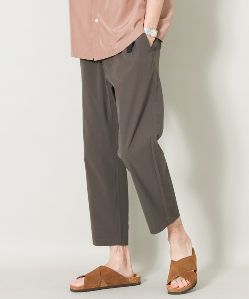 URBAN RESEARCH（アーバンリサーチ）の「UR ストレッチアクティブクロップトパンツ（その他パンツ・メンズ・ライトカーキ/ブラック/ネイビー/チャコールグレー・MEDIUM/LARGE）」の3枚目の写真