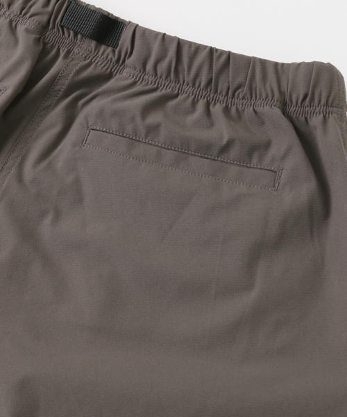 URBAN RESEARCH（アーバンリサーチ）の「UR ストレッチアクティブクロップトパンツ（その他パンツ・メンズ・ライトカーキ/ブラック/ネイビー/チャコールグレー・MEDIUM/LARGE）」の11枚目の写真