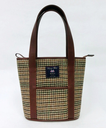 mimis（ミイーミイーズ）の「MOONトートバッグ ラウンド（トートバッグ）」