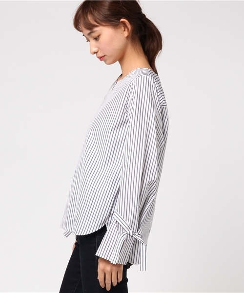RIVE DROITE（リヴドロワ）の「フロントパイプストライプブラウス（シャツ/ブラウス・レディース・ホワイト/ベージュ・FREE）」の3枚目の写真