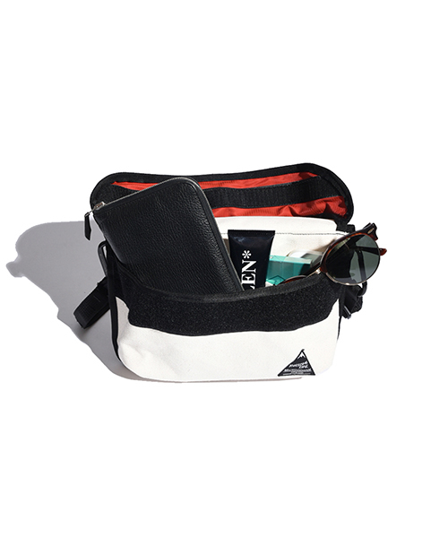 BELLWOODMADE(ベルウッドメイド)の「【BELLWOODMADE】カメラバッグサコッシュ/STRAGE SACOCHE CANVAS/BWSTS(ショルダーバッグ・メンズ・ホワイト/ブラック/オリーブ/ネイビー/マスタード/ブルー・FREE)」の10枚目の写真
