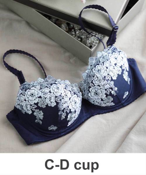 WING（ウイング）の「「ナチュラルアップブラ」（ブラジャー・レディース・ピンク/アイボリー/ネイビー/ブラック/ターコイズブルー/サックスブルー/バイオレット/ブルー/グレー/ライトパープル/グレイッシュブルー/ベビーピンク/チャコールグレー/ベージュ/ネイビー系1/サックスブルー系/ライトピンク/ブラウン/サーモンピンク/ブルー系その他/スモークピンク/ライトブラウン/ホワイト系その他/ライラック系/ピンクベージュ/ワインレッド/ピンク系その他2/クリーム・C70/D75/D80/C65/C75/C85/C80/D65/D85/D70）」の10枚目の写真