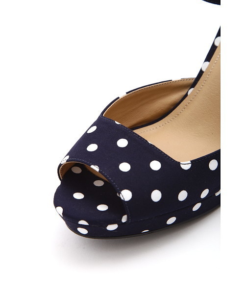 JILL STUART（ジルスチュアート）の「モニカオープントゥパンプス（パンプス・レディース・ベージュ/ダークネイビー・23.5cm/24.0cm/23.0cm）」の4枚目の写真