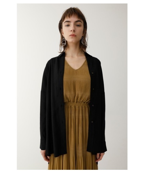 MOUSSY（マウジー）の「OVER SILHOUETTE SHIRT（シャツ/ブラウス・レディース・アイボリー/ライトカーキ/ピンク/ブラック・FREE）」の3枚目の写真