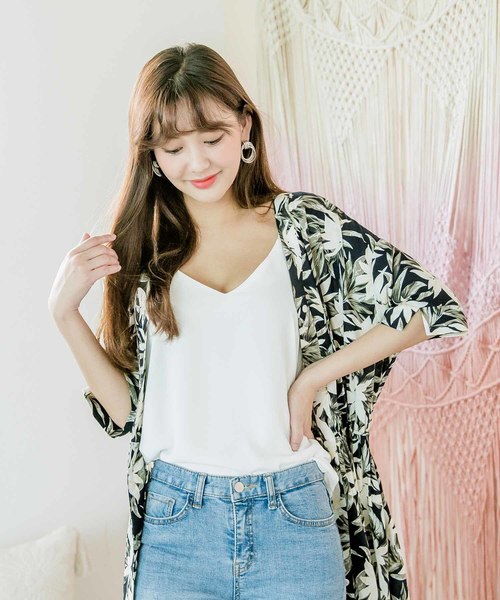 MODE ROBE（モードローブ）の「シンプルVネックキャミソール（キャミソール・レディース・ホワイト/ブラック/ミント/ピンク・FREE）」の10枚目の写真