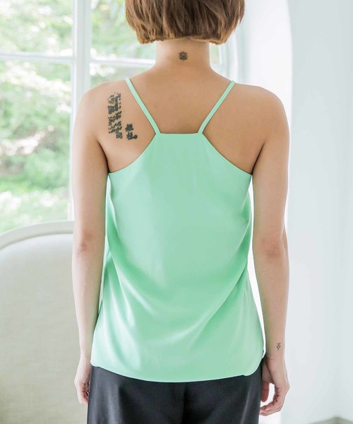 MODE ROBE（モードローブ）の「シンプルVネックキャミソール（キャミソール・レディース・ホワイト/ブラック/ミント/ピンク・FREE）」の20枚目の写真