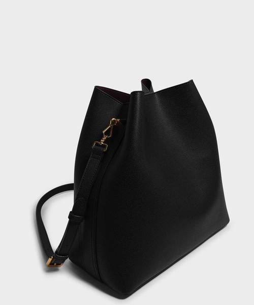 CHARLES & KEITH(チャールズ & キース)の「クラシックバケットバッグ / CLASSIC BUCKET BAG(ハンドバッグ・レディース・ブラック/レンガ/ブルー系その他3・XL)」の10枚目の写真
