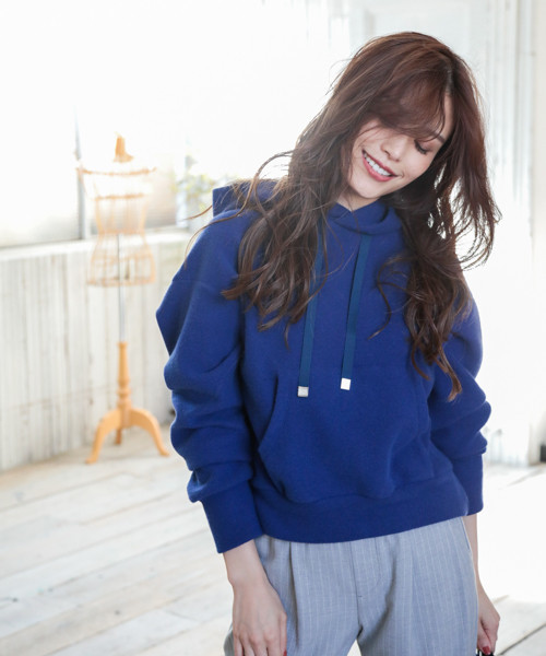 BAYFLOW(ベイフロー)の「キモウプルパーカー(パーカー・レディース・ブルー/グレー/オフホワイト・SMALL/MEDIUM)」の1枚目の写真