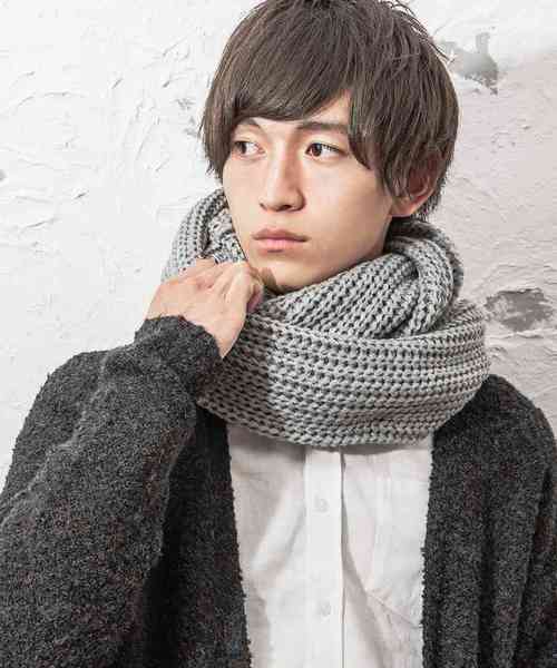 MinoriTY（マイノリティ）の「ざっくり編みビッグスヌード（マフラー・メンズ・ブラック/レッド/ブラック系その他/グレー系その他/ワイン/グレー系その他2・FREE）」の4枚目の写真