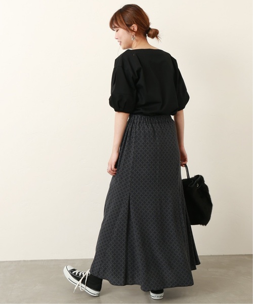 journal standard L'essage(ジャーナルスタンダードレサージュ)の「トリコットボートネックブラウス◆(シャツ/ブラウス・レディース・ホワイト/ブラック/ベージュ・FREE)」の4枚目の写真