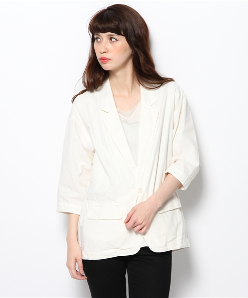 And A（アンドエー）の「立体シャツJKT（テーラードジャケット・レディース・オフホワイト/ライトグレー/ベージュ・FREE）」の2枚目の写真