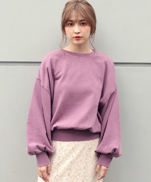 one after another NICE CLAUP(ワンアフターアナザーナイスクラップ)の「【ZOZO限定】ピグメント裏毛プルオーバー(スウェット・レディース・ベージュ/パープル/スミクロ/グレイッシュブルー・FREE)」の2枚目の写真