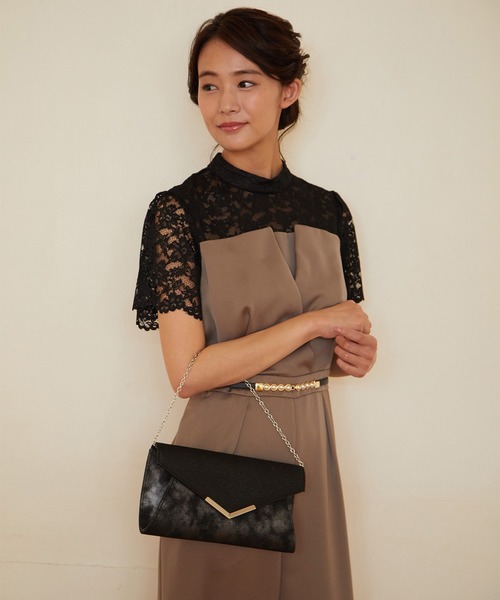 form forma（フォルムフォルマ）の「シャイニーレザーパーティーバッグ（クラッチバッグ・レディース・ブラック/ゴールド・FREE）」の7枚目の写真