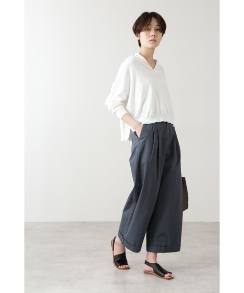 human woman(ヒューマンウーマン)の「コットンリネンタックパンツ(その他パンツ・レディース・ネイビー/ベージュ・SMALL/MEDIUM/LARGE)」の8枚目の写真
