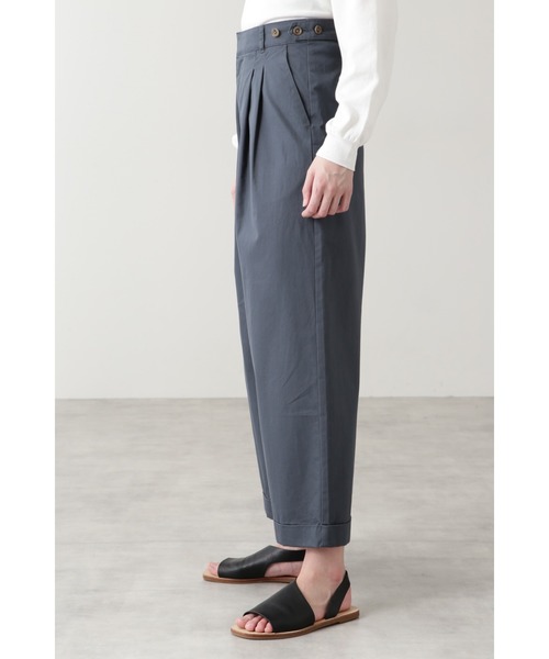 human woman(ヒューマンウーマン)の「コットンリネンタックパンツ(その他パンツ・レディース・ネイビー/ベージュ・SMALL/MEDIUM/LARGE)」の11枚目の写真