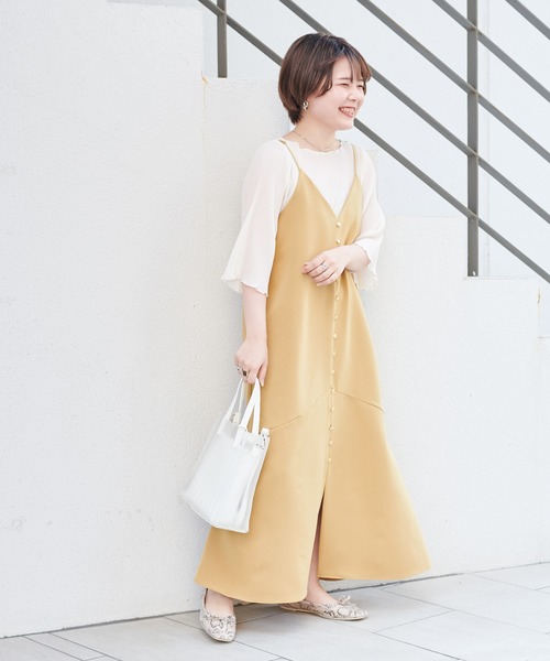 natural couture(ナチュラルクチュール)の「【WEB限定カラー有り】前後2WAYちび釦キャミワンピース(ワンピース・レディース・ブラック/オリーブ/イエロー/ライトベージュ/ブルー・FREE)」の5枚目の写真