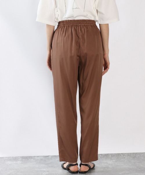 LOWRYS FARM（ローリーズファーム）の「微光沢パンツ　879681（その他パンツ・レディース・パープル/ブラウン/グリーン・FREE）」の6枚目の写真