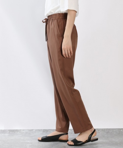 LOWRYS FARM（ローリーズファーム）の「微光沢パンツ　879681（その他パンツ・レディース・パープル/ブラウン/グリーン・FREE）」の5枚目の写真