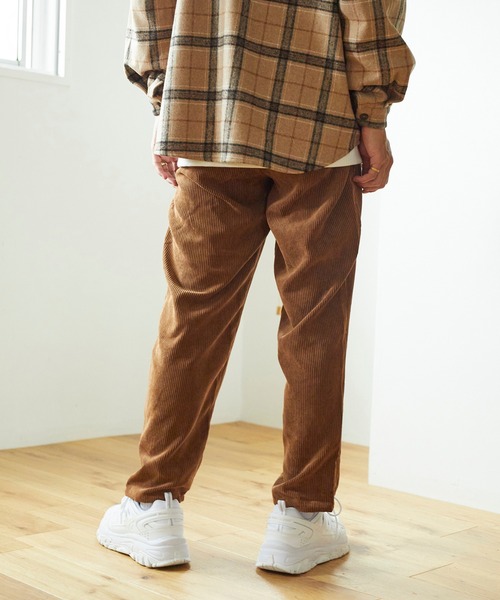 WEGO（ウィゴー）の「WEGO/【セットアップ対応商品】コーデュロイシェフパンツ（スラックス・メンズ・ブラック/アイボリー/ブルー/ベージュ/カーキ/ダークブラウン/パープル系その他/サックスブルー/ライトパープル/オフホワイト・LARGE/SMALL/MEDIUM）」の5枚目の写真