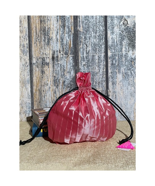 おしゃれスタ(オシャレスタ)の「PLEATS DRAW BAG(ST)(エコバッグ/サブバッグ・レディース・ブラック/ベージュ/ブラウン/オレンジ/ブルー/グリーン/ピンク・FREE)」の1枚目の写真
