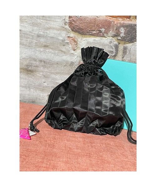 おしゃれスタ(オシャレスタ)の「PLEATS DRAW BAG(ST)(エコバッグ/サブバッグ・レディース・ブラック/ベージュ/ブラウン/オレンジ/ブルー/グリーン/ピンク・FREE)」の3枚目の写真