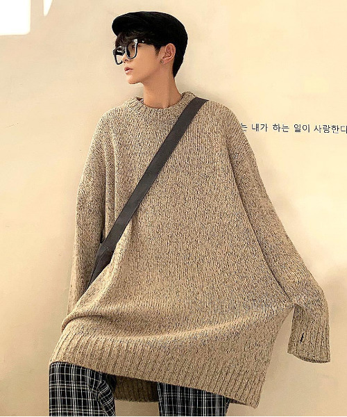 neos（ネオス）の「【neos -addictive design-】オーバーサイズ 指ぬき クルーネック ロング 杢 ニット（ニット/セーター・メンズ・ブラック/ベージュ/ブラウン/グレー・FREE）」の4枚目の写真