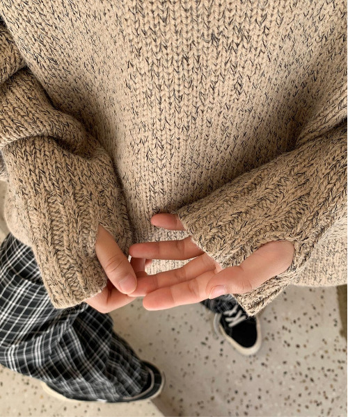 neos（ネオス）の「【neos -addictive design-】オーバーサイズ 指ぬき クルーネック ロング 杢 ニット（ニット/セーター・メンズ・ブラック/ベージュ/ブラウン/グレー・FREE）」の19枚目の写真