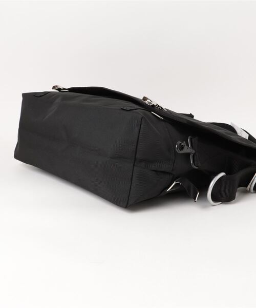 LORINZA（ロリンザ）の「LORINZA / MESSENGER BAG M (LO-STN-SB01 M)（メッセンジャーバッグ・メンズ・ブラック・MEDIUM）」の5枚目の写真