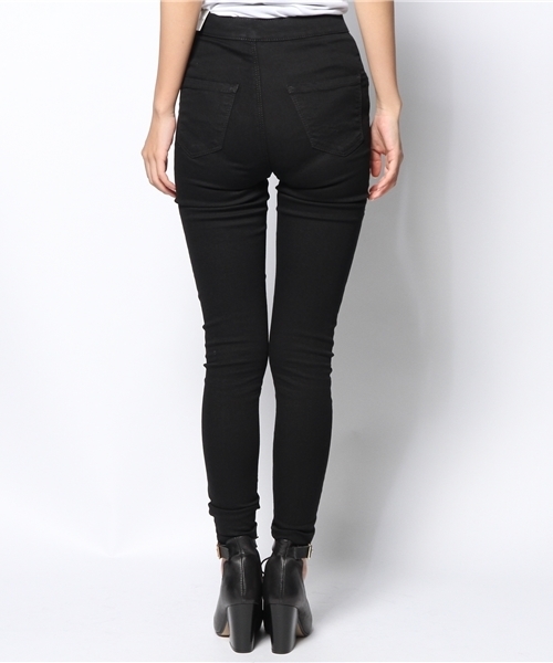 TOPSHOP(トップショップ)の「MOTO BLACK JONI JEANS/MOTO ブラックジョニージーンズ(デニムパンツ・レディース・ブラック・W28xL30/W25xL30/W30xL30)」の8枚目の写真