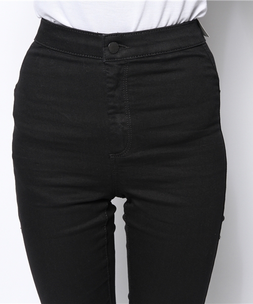 TOPSHOP(トップショップ)の「MOTO BLACK JONI JEANS/MOTO ブラックジョニージーンズ(デニムパンツ・レディース・ブラック・W28xL30/W25xL30/W30xL30)」の10枚目の写真