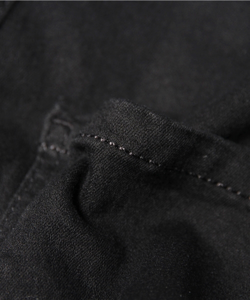TOPSHOP(トップショップ)の「MOTO BLACK JONI JEANS/MOTO ブラックジョニージーンズ(デニムパンツ・レディース・ブラック・W28xL30/W25xL30/W30xL30)」の5枚目の写真