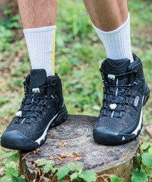 KEEN（キーン）の「TARGHEE EXP MID WP / ターギー イーエックスピー ミッド ウォータープルーフ / メンズ 登山靴 トレッキングシューズ 防水（スニーカー）」