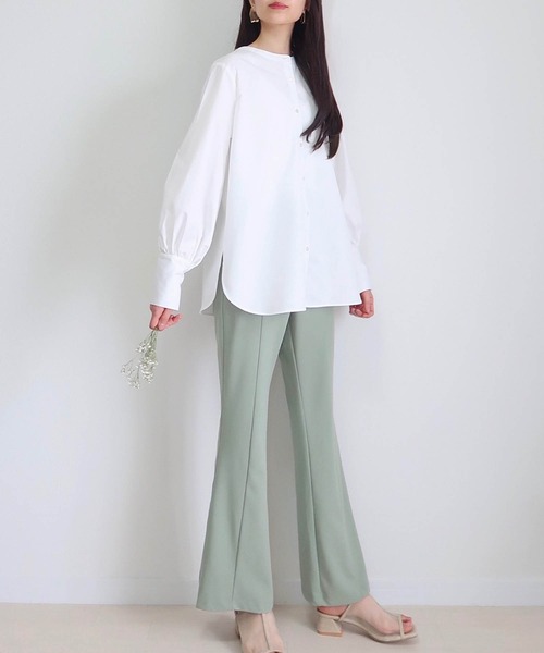 PURIL（ピュリル）の「【PURIL】2way バンドカラーギャザーデザイン ボリュームスリーブ ブラウス（シャツ/ブラウス・レディース・ホワイト/ブルー/グリーン・S/M）」の5枚目の写真