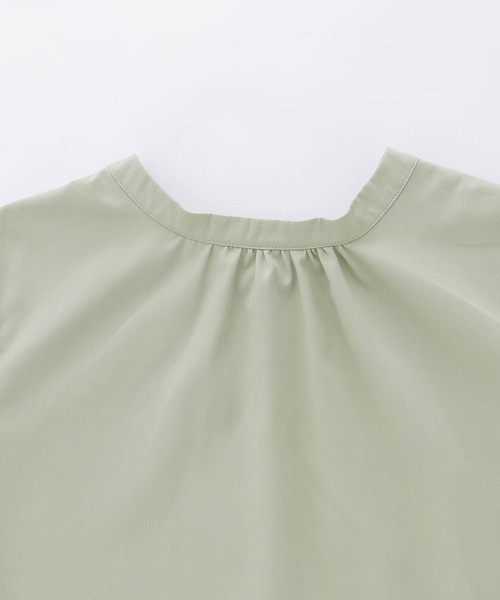 PURIL（ピュリル）の「【PURIL】2way バンドカラーギャザーデザイン ボリュームスリーブ ブラウス（シャツ/ブラウス・レディース・ホワイト/ブルー/グリーン・S/M）」の17枚目の写真