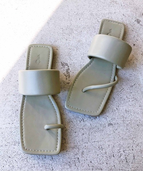 notch.（ノッチ）の「アシンメトリーサンダル（サンダル・レディース・オフホワイト/ブラック/グリーン・M/L）」の3枚目の写真