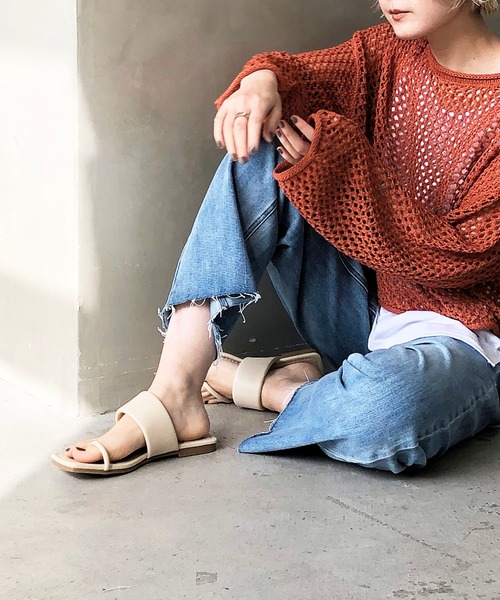 notch.（ノッチ）の「アシンメトリーサンダル（サンダル・レディース・オフホワイト/ブラック/グリーン・M/L）」の4枚目の写真