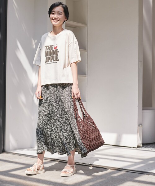 Lee(リー)の「Lee(R)別注 半袖プリントTシャツ(Tシャツ/カットソー・レディース・ベージュ/アイボリー/グレー系その他・02/03)」の8枚目の写真