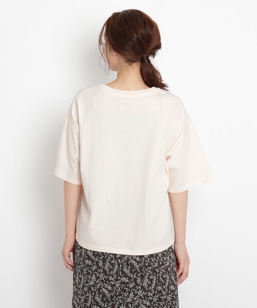 Lee(リー)の「Lee(R)別注 半袖プリントTシャツ(Tシャツ/カットソー・レディース・ベージュ/アイボリー/グレー系その他・02/03)」の10枚目の写真