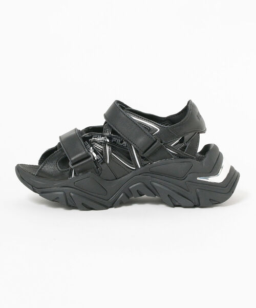 Ray BEAMS(レイビームス)の「FILA × Ray BEAMS / 別注 ELECTROVE SANDAL(サンダル・レディース・ブラック・23.0cm/25.0cm/24.0cm)」の11枚目の写真