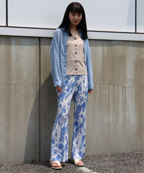 VENCEEXCHANGE（ヴァンスエクスチェンジ）の「セルフカットタイダイ柄プリーツフレアパンツ（その他パンツ・レディース・ブルー/ブラック/ベージュ・M）」の15枚目の写真