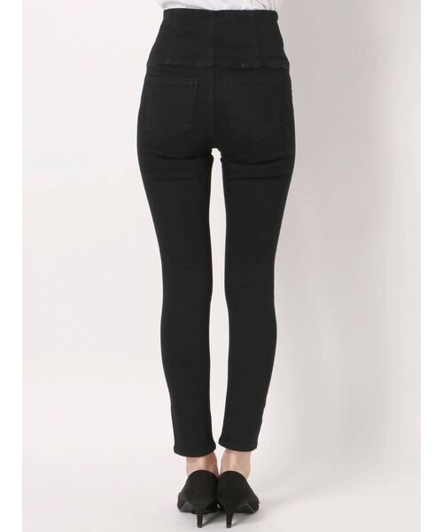 MURUA（ムルーア）の「ハイウエストZIPブラックスキニーパンツ（デニムパンツ・レディース・ブラック・1/2/0）」の12枚目の写真
