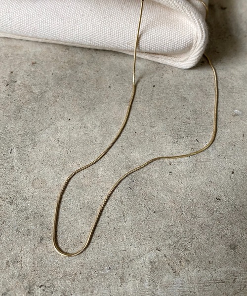 CAPRICIEUX LE'MAGE（カプリシューレマージュ）の「【GOLDY/ゴールディ】スネークチェーンショートネックレス（ネックレス・レディース・ゴールド/シルバー・FREE）」の4枚目の写真