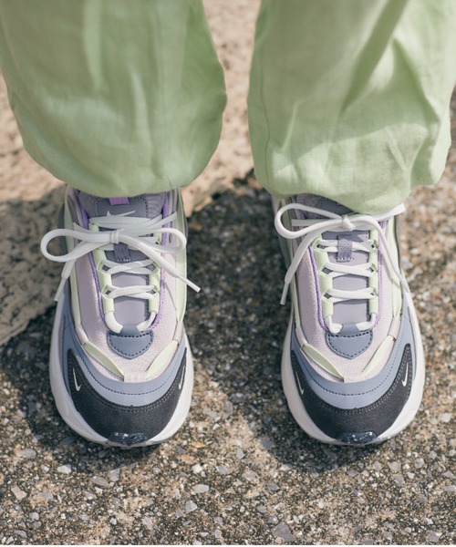 NIKE（ナイキ）の「W AIR MAX FURYOSA　CZ4149-400（スニーカー・レディース・パープル系その他・23.5cm/24.5cm/25.5cm/26.5cm/27.5cm/28.5cm/23.0cm/24.0cm/25.0cm/26.0cm/27.0cm/28.0cm/29.0cm/22.5cm）」の4枚目の写真