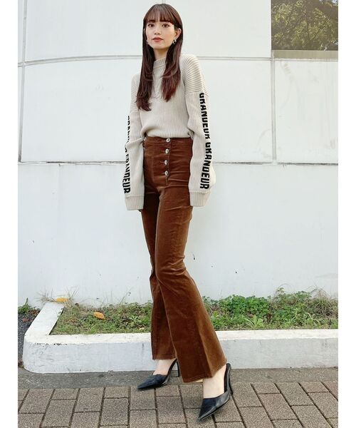 AFB スタッズ コーデュロイ フレアパンツ GYDA（ジェイダ）の