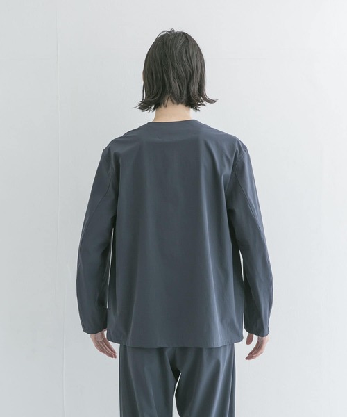 URBAN RESEARCH（アーバンリサーチ）の「タスランナイロンノーカラーブルゾン（ブルゾン・メンズ・ベージュ/グレー系その他/ブルー系その他・MEDIUM/LARGE）」の10枚目の写真